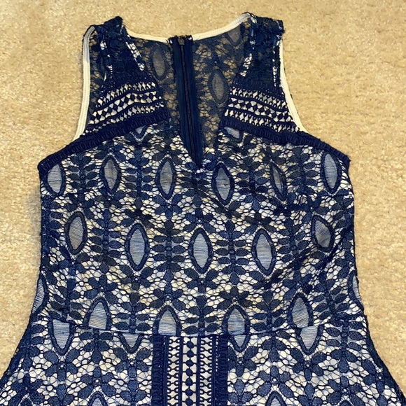 Francesca’s Dress - Picture 2 of 5